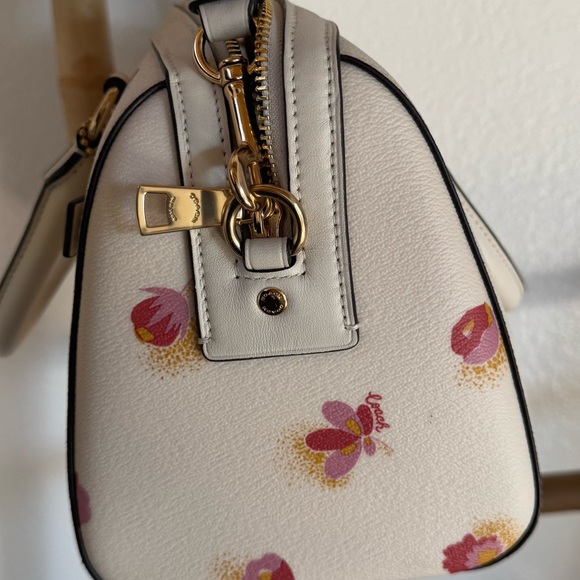 Coach Rowan Satchel with a pop floral print - Picture 10 of 10